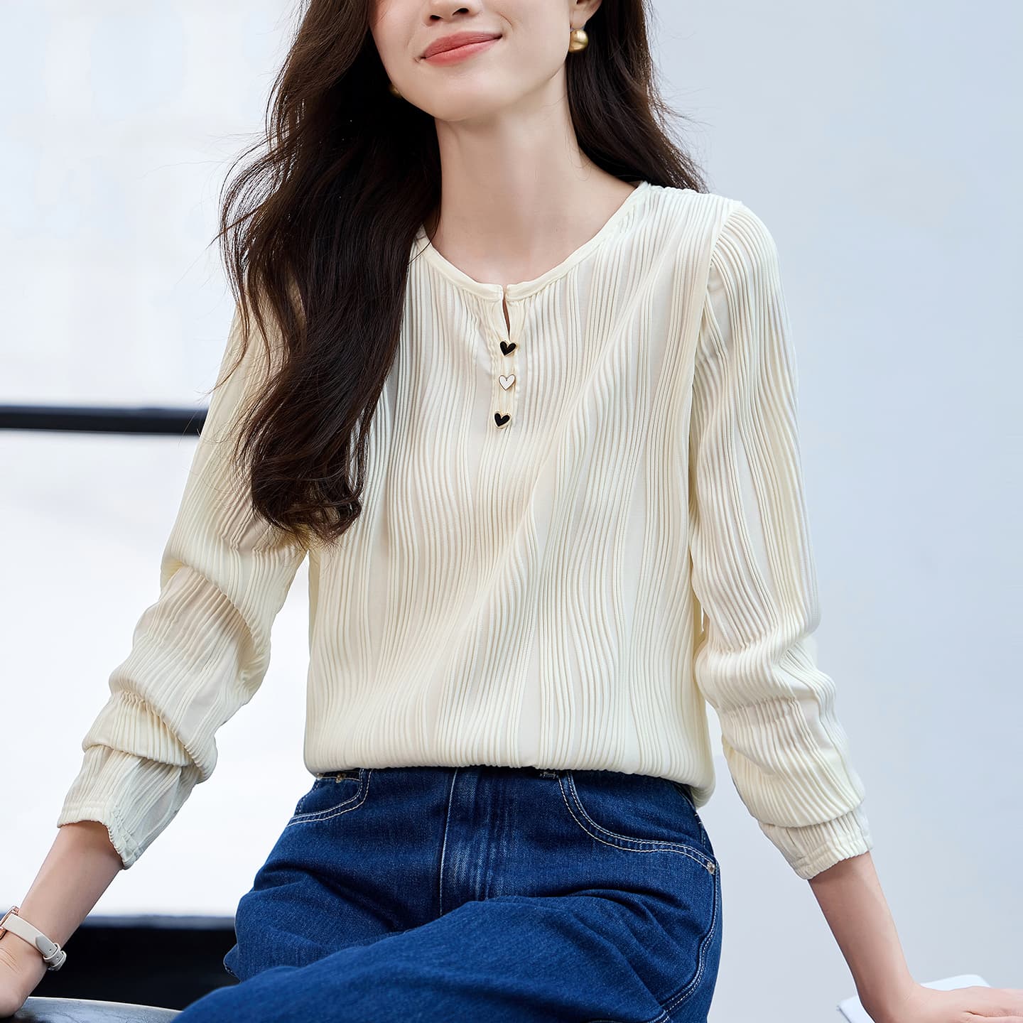 프랑스식 질감 센스 긍정적 인 어깨 긴팔 티셔츠 여성 2026 가을 새로운 고유 한 Chic 맨위 긴팔 동정 작은 셔츠 이미지 5