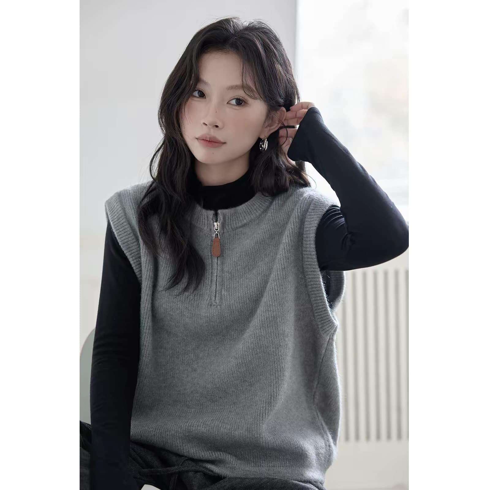 단색 니트 조끼 여자 2026 가을 겨울 새로운 작은 대중 다용도 스택 착용 민소매 스웨터 조끼 상세 이미지 5