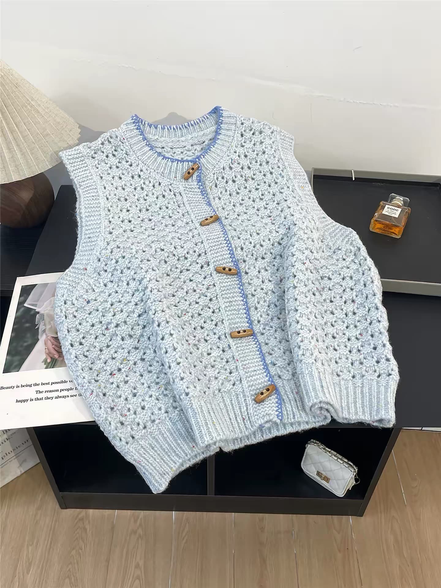 한 부서 부드러운 소뿔 버클 홀로우 아웃 스웨터 베스트 오픈 가디건 여성 루즈핏 봄 가을 스택 착용 연령 감소 니트 조끼 맨위 이미지 3