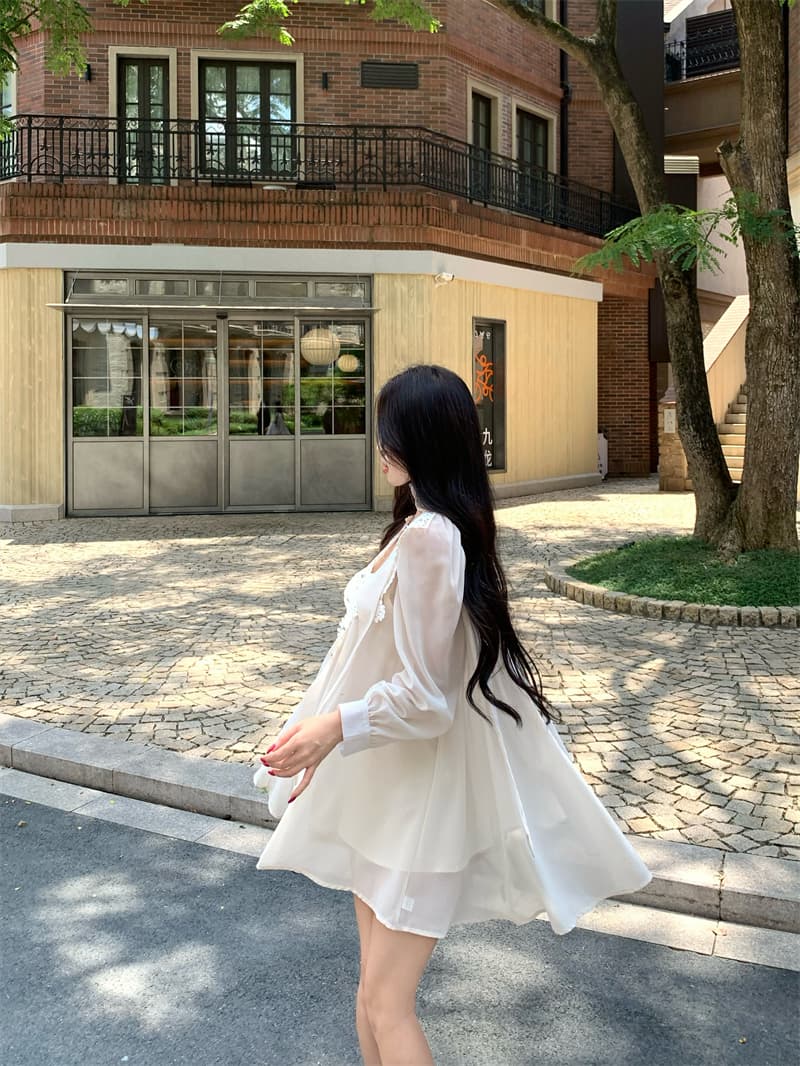 실사 정가 프랑스식 화이트 레이스 레이스 V넥 스팽글 쉬폰 드레스 허리 수축 벌룬 소매 미니 스커트 상세 이미지 9