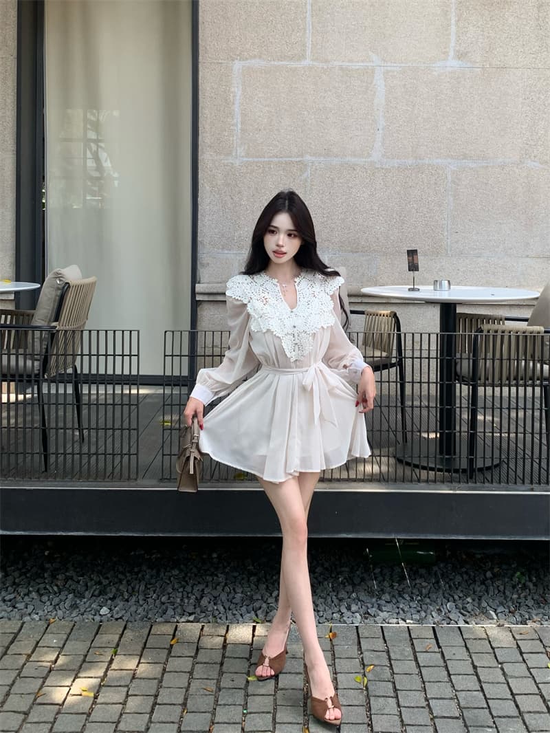 실사 정가 프랑스식 화이트 레이스 레이스 V넥 스팽글 쉬폰 드레스 허리 수축 벌룬 소매 미니 스커트 상세 이미지 13
