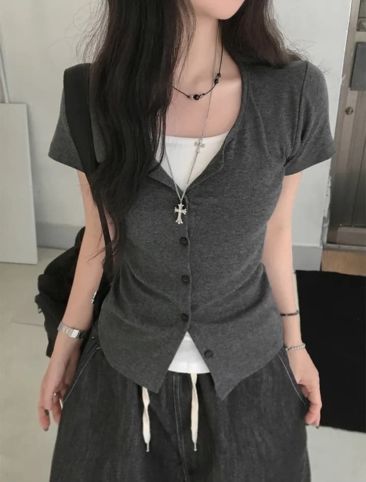 있음 선적 한국 chic 배색 라운드 넥 페이크 레이어드 반팔 티셔츠 레트로 학원 스타일 몸매 가꾸기 맨위 이미지 4