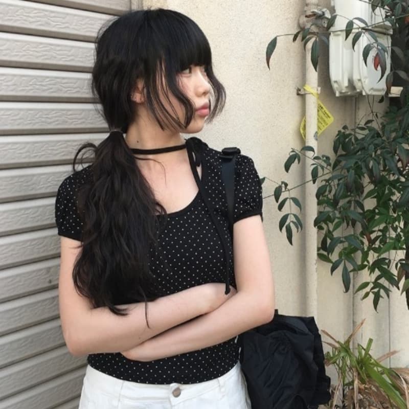 있음 선적 한 부서 달콤함 캐주얼 레이스업 라운드 넥 디자인 센스 다용도 도트 프린트 몸매 가꾸기 슬림해 보이는 티셔츠 여성 이미지 5