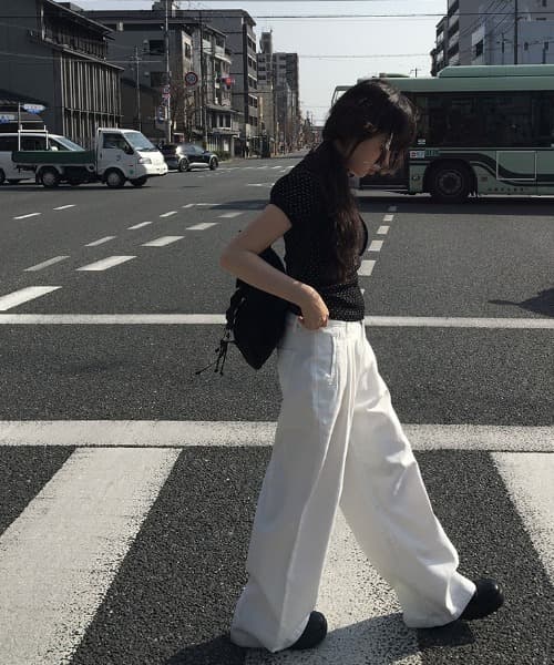 있음 선적 한 부서 달콤함 캐주얼 레이스업 라운드 넥 디자인 센스 다용도 도트 프린트 몸매 가꾸기 슬림해 보이는 티셔츠 여성 상세 이미지 5