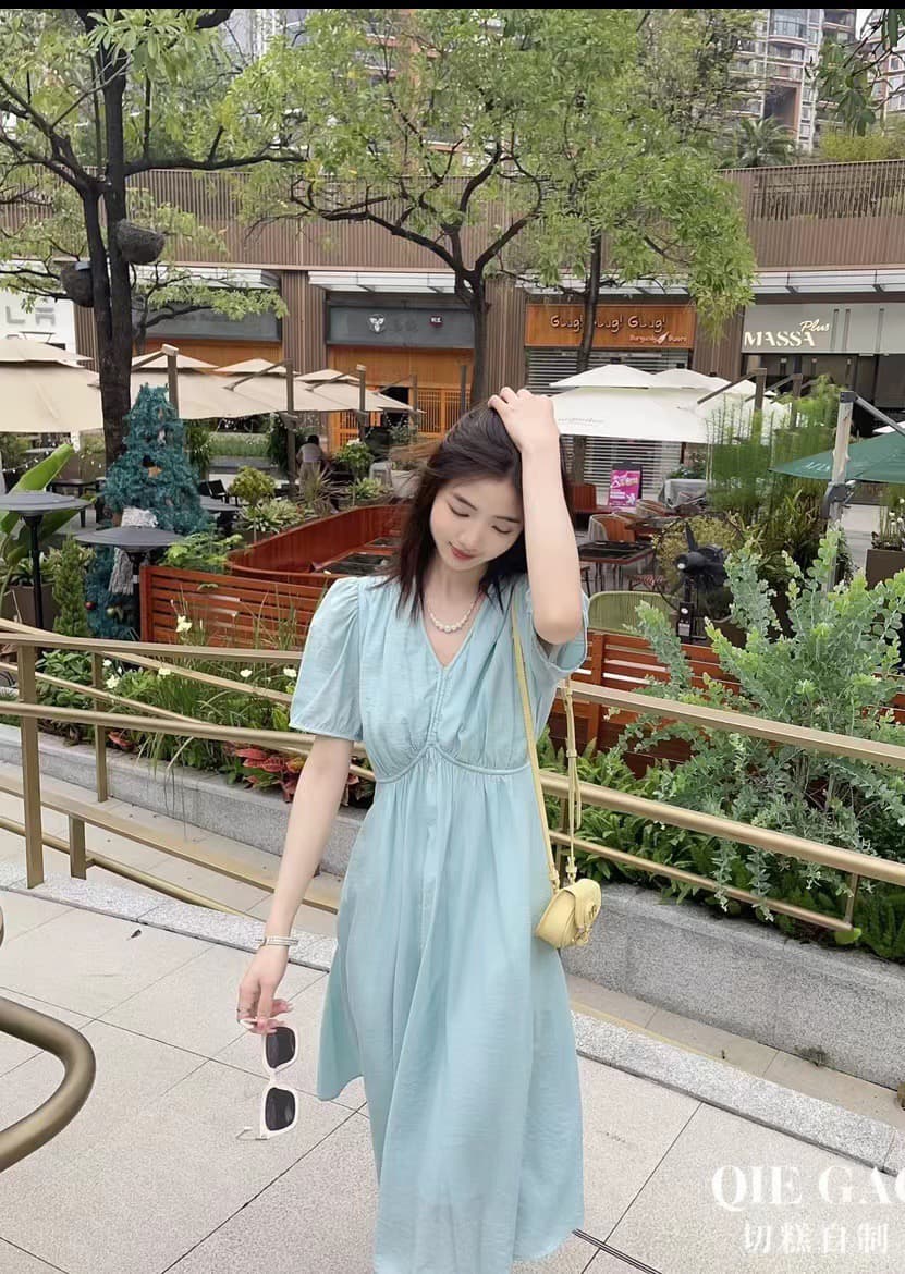 임산부 모유 수유 2026 계절 새로운 프랑스식 레트로 슬림해 보이는 무릎 아래 롱 스커트 단색 패션 여름 치마