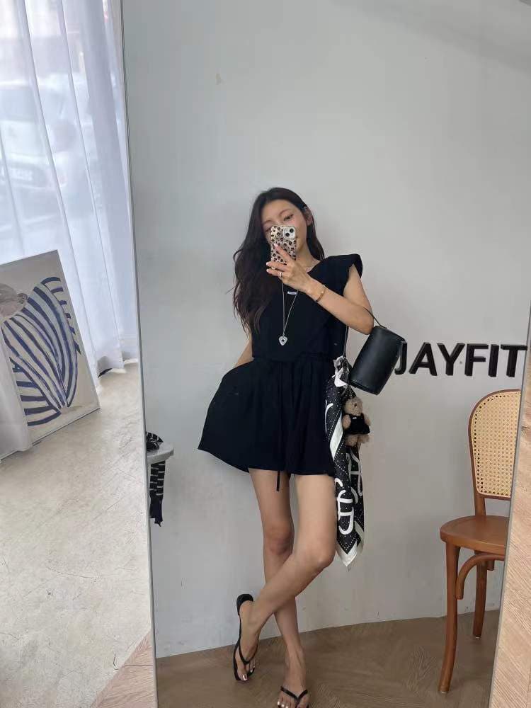 재고 있음 한국 불규칙 민소매 조끼 티셔츠 맨위 여성 루즈핏 쇼트 스타일 다용도 하이웨이스트 캐주얼 반바지 세트 상세 이미지 8