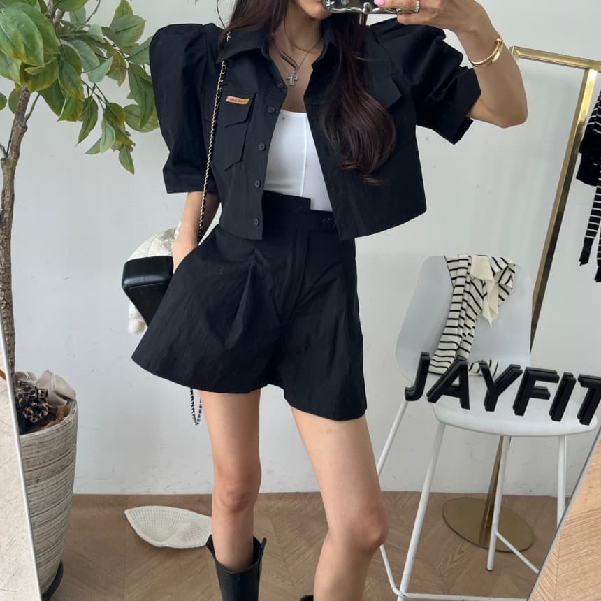 재고 있음 폴로 칼라 거품 소매 짧은 맨위 반바지 세트 상세 이미지 11