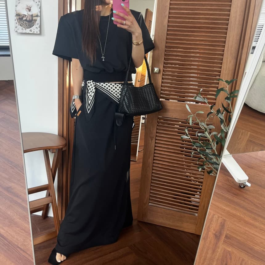 재고 있음 새로운 루즈핏 라운드 넥 반팔 티셔츠 허리밴드 펌프 로프 스트레이트 한 마디 반신 스커트 세트 상세 이미지 15