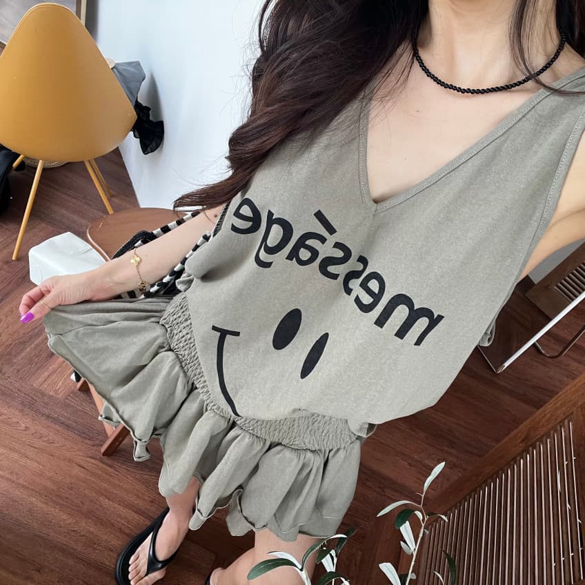 재고 있음 한국 ins 보 주님 26 여름 패션 웃는 얼굴 슬림해 보이는 조끼 하이웨이스트 다중 레이어 미니 스커트 세트 여성 상세 이미지 5