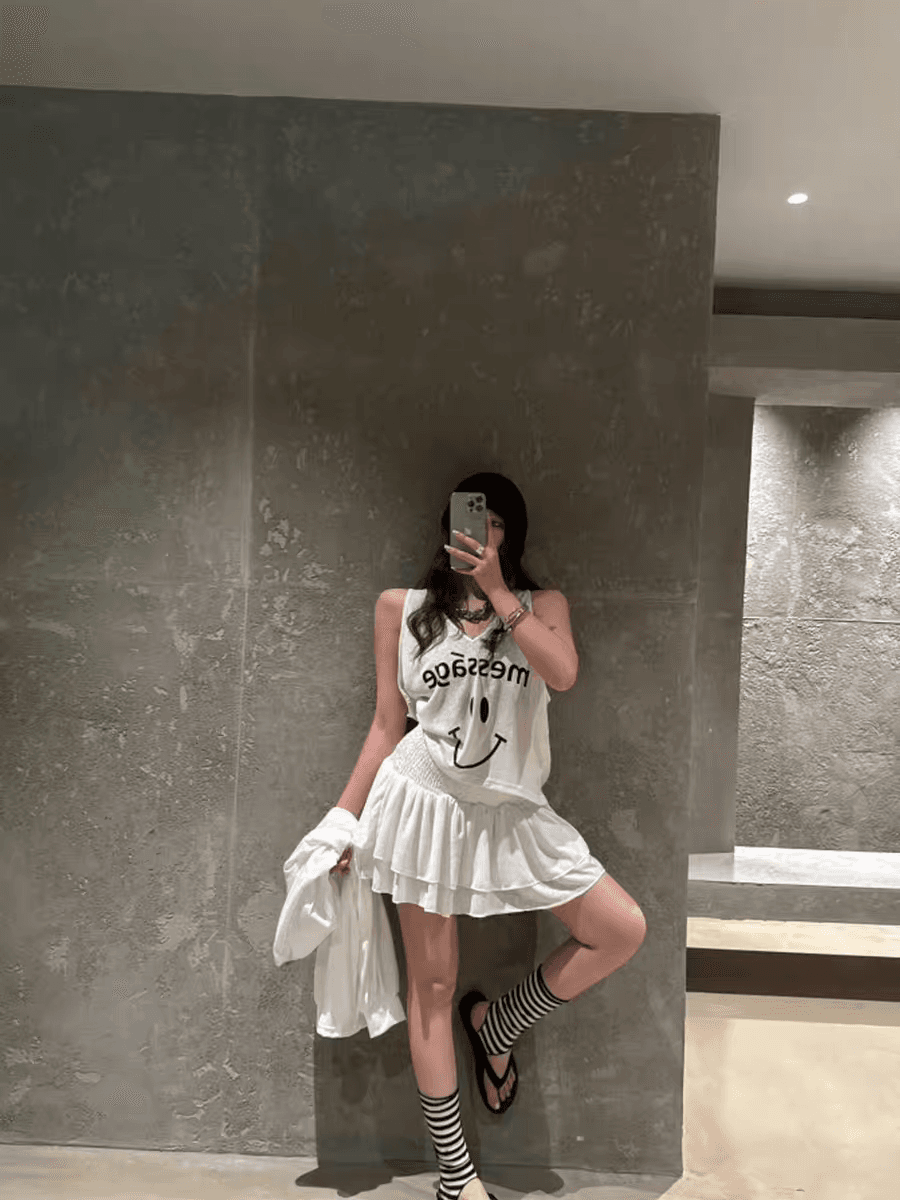재고 있음 한국 ins 보 주님 26 여름 패션 웃는 얼굴 슬림해 보이는 조끼 하이웨이스트 다중 레이어 미니 스커트 세트 여성 상세 이미지 21