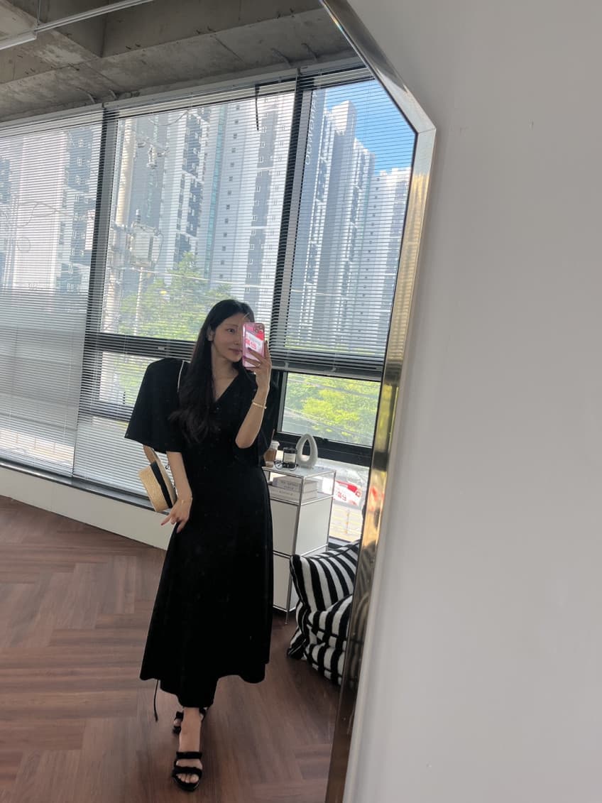 재고 있음 새로운 뒤에 레이스업 품격 다용도 V넥 버블 반팔 드레스 상세 이미지 16