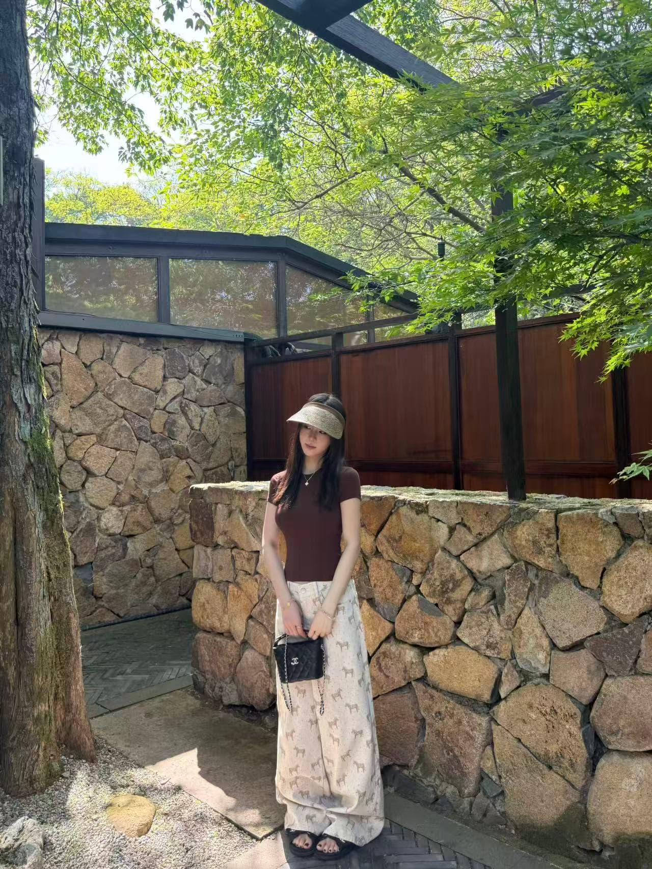 카키 색 작은 말 프린트 넓은 다리 청바지 2026 년 새로운 여성 봄 여름 슬림해 보이는 스트레이트 작은 키 바닥 청소 바지 상세 이미지 17