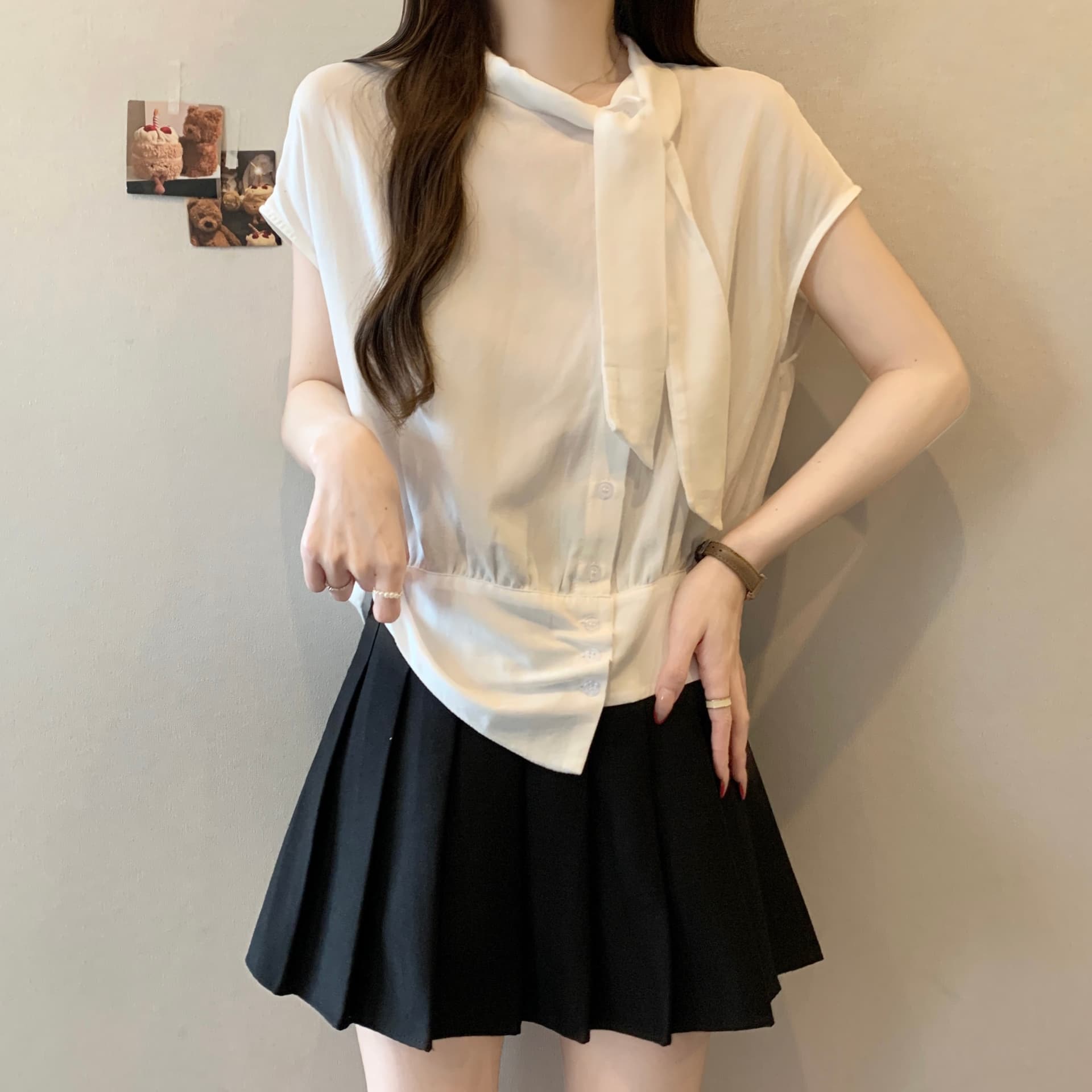 실사 빅 사이즈 여성 의류 2026 여름 새로운 절묘한 천 골드 작은 날다 소매 와이 칼라 레이스업 허리 수축 셔츠 맨위 이미지 5