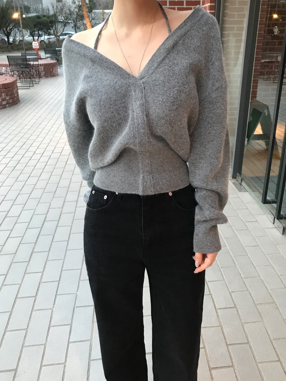 chic 한국 작은 대중 디자인 센스 미니멀리즘 V넥 빛 요리 한 다용도 행침 목 둘 착용 오프숄더 니트 스웨터 여성 상세 이미지 16