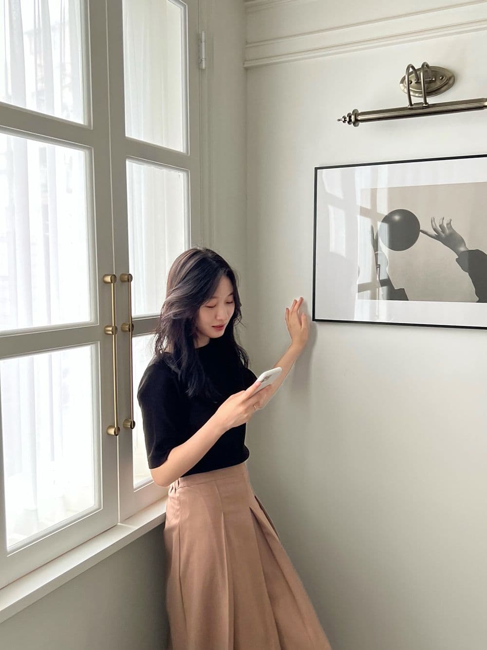 작은 샤넬 스타일 얼음 실크 중간 소매 풀오버 니트 스웨터 여성 얇은 쇼트 스타일 몸매 가꾸기 기본 셔츠 맨위 수 있습니다. 맞춤 색상 상세 이미지 11