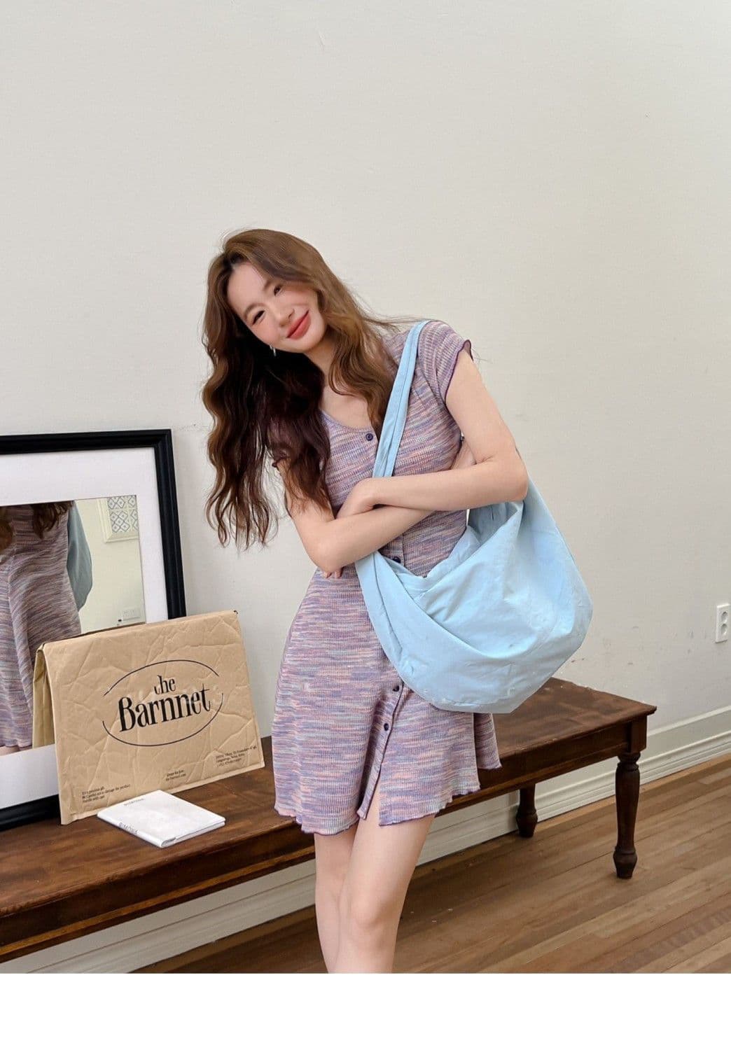 있음 선적 새로운 허리 수축 핫걸 몸매 가꾸기 슬림해 보이는 색상 곡물 V넥 쇼트 스타일 반팔 작은 키 드레스 상세 이미지 31