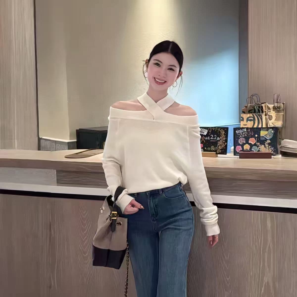 오프숄더 디자인 센스 레트로 행침 목 오프숄더 스웨터 여자 가을 겨울 새로운 루즈핏 니트 스웨터 맨위 상세 이미지 4