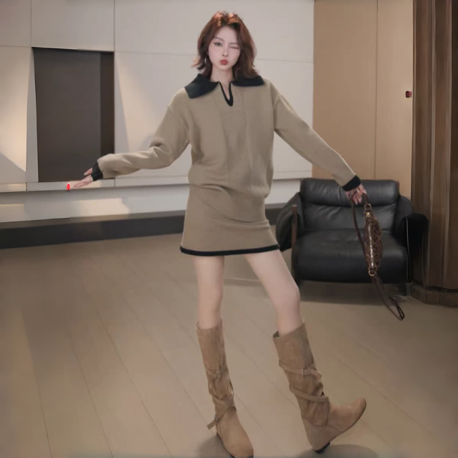 한 부서 26 년 패치워크 색상 제인 조정 캐주얼 미니멀리즘 V넥 배색 폴로 칼라 스웨터 미니 스커트 세트 상세 이미지 3