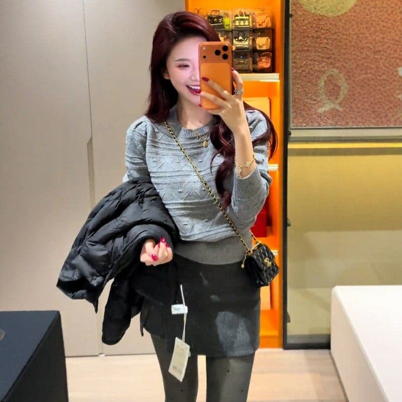 한국 스타일 자카드 라운드 넥 거품 소매 두꺼운 스웨터 여자 가을 겨울 새로운 몸매 가꾸기 슬림해 보이는 보온 외국 가스 맨위 상세 이미지 2