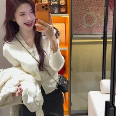 한국 스타일 싱글 줄 버튼 V넥 긴팔 털 니트 스웨터 여성 겨울 새로운 디자인 센스 몸매 가꾸기 슬림해 보이는 맨위 상세 이미지 3