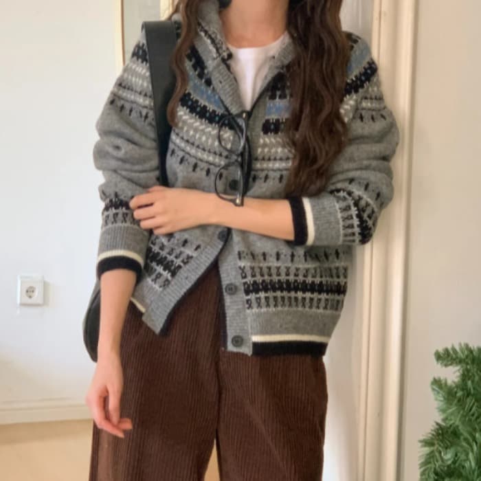 한국 chic 가을 겨울 새로운 루즈핏 싱글 줄 버튼 디자인 고급 센스 레트로 자카드 후드 스웨터 여성 코트 이미지 3