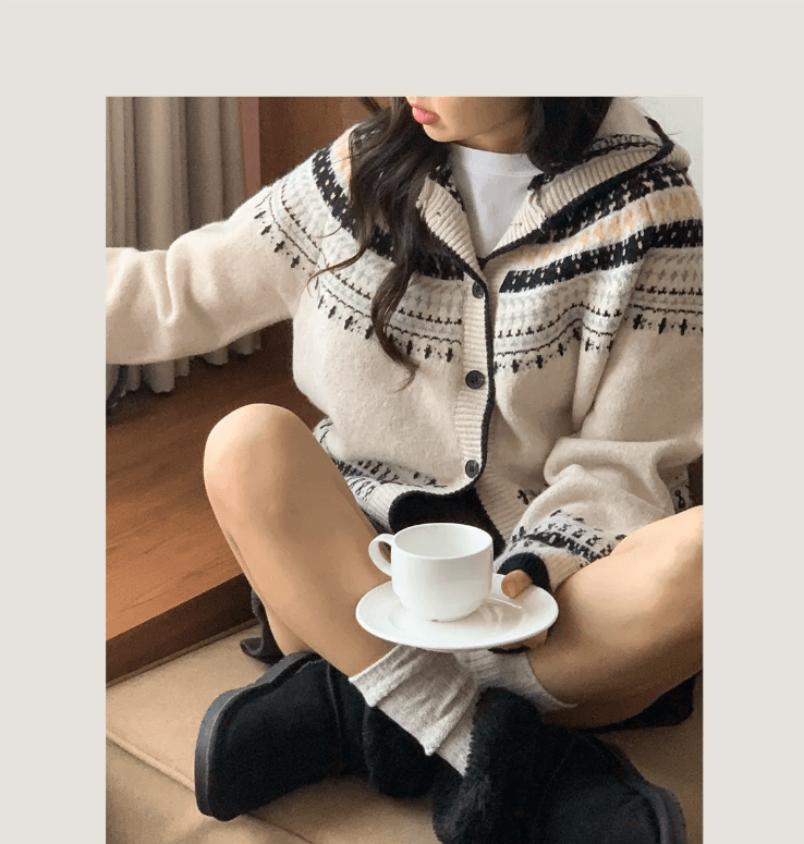 한국 chic 가을 겨울 새로운 루즈핏 싱글 줄 버튼 디자인 고급 센스 레트로 자카드 후드 스웨터 여성 코트 상세 이미지 2
