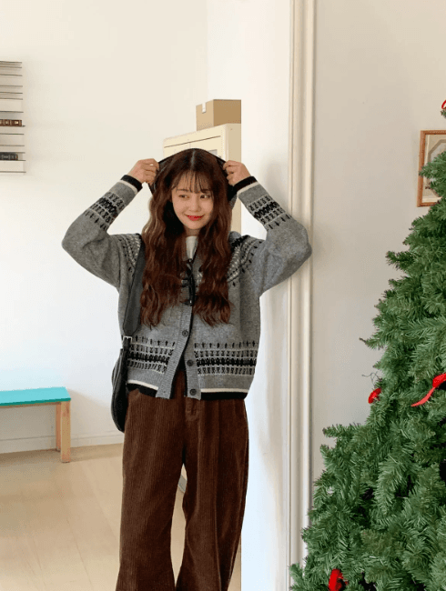 한국 chic 가을 겨울 새로운 루즈핏 싱글 줄 버튼 디자인 고급 센스 레트로 자카드 후드 스웨터 여성 코트 상세 이미지 14