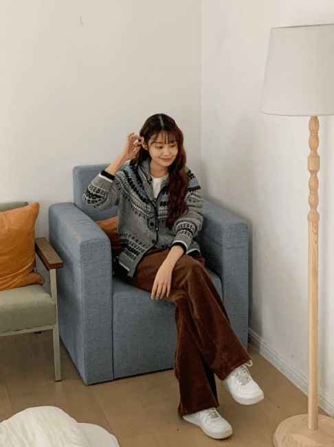 한국 chic 가을 겨울 새로운 루즈핏 싱글 줄 버튼 디자인 고급 센스 레트로 자카드 후드 스웨터 여성 코트 상세 이미지 22