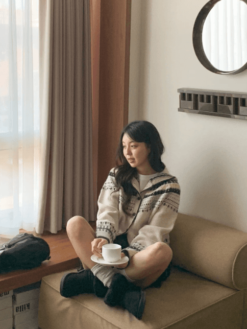 한국 chic 가을 겨울 새로운 루즈핏 싱글 줄 버튼 디자인 고급 센스 레트로 자카드 후드 스웨터 여성 코트 상세 이미지 34