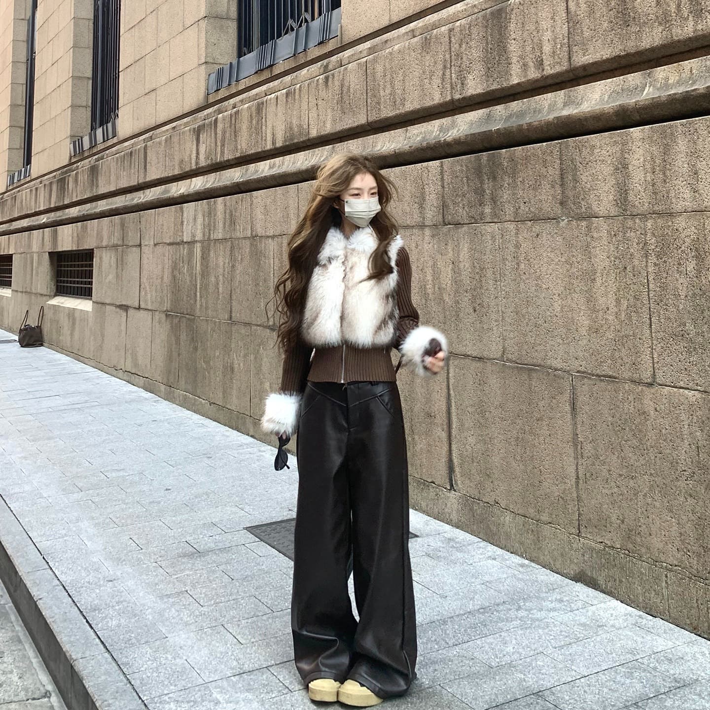 가을 겨울 새로운 2026 더블 색상 환경 보호 털 니트 스웨터 여성 긴 소매 스웨터 코트 이미지 3