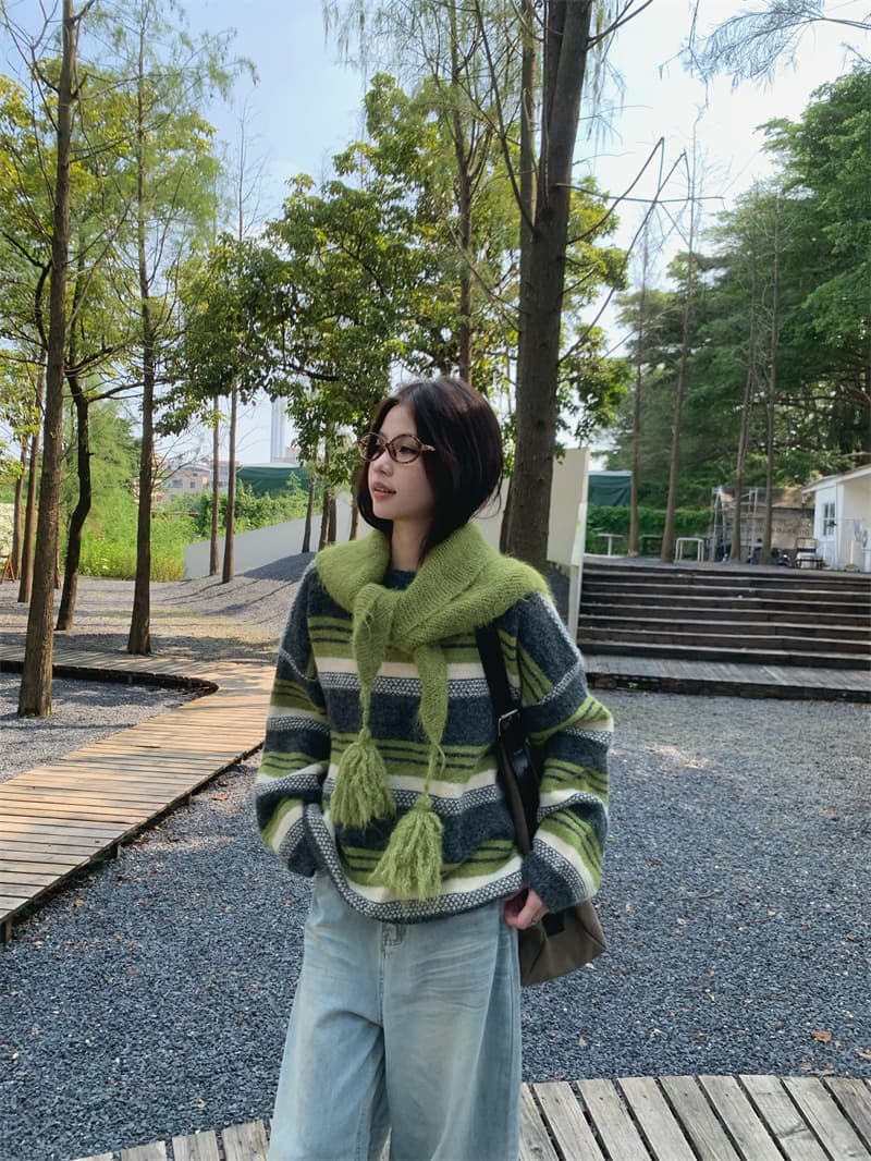 한국 스타일 가을 의상 루즈핏 부드럽다 배색 스트라이프 풀오버 니트 스웨터 삼각형 스카프 투피스 세트 상세 이미지 7