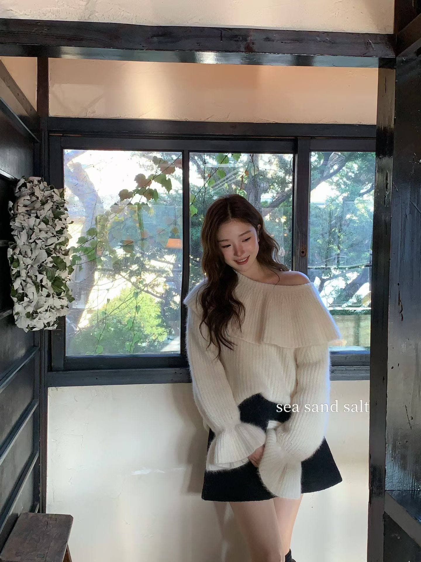 2026 진짜 hin 아름다움 hin 있음 질감 연례 회의 시리즈 프릴 비스듬한 어깨 스웨터 상세 이미지 2