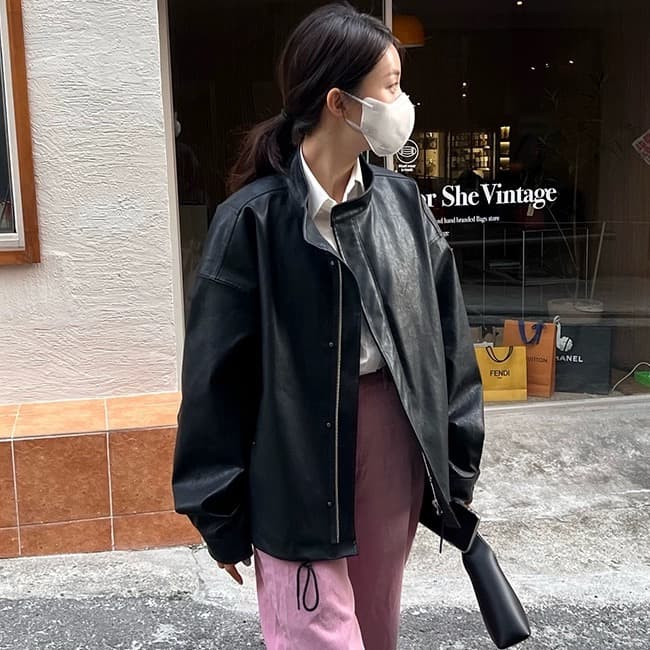 2026 가을 의상 새로운 검정색 모조 가죽 의류 여성 코트 아름다움 유럽 새로운 항구 바람 캐주얼 pu 가죽 자켓 맨위
