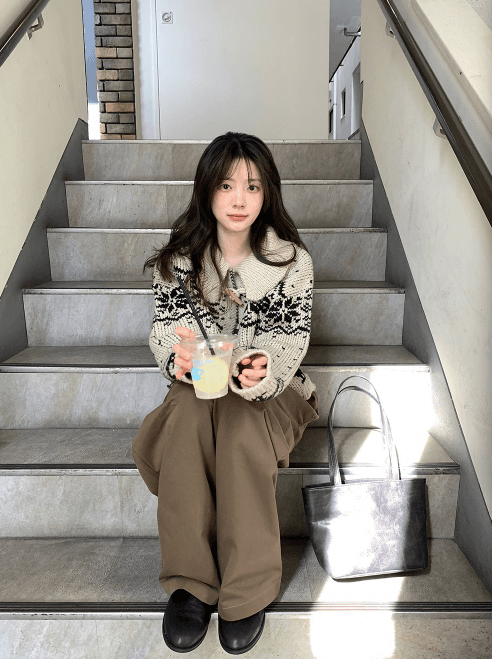한국 디자인 센스 무거운 작업 자카드 빅 칼라 소뿔 버클 스웨터 카디건 코트 상세 이미지 17