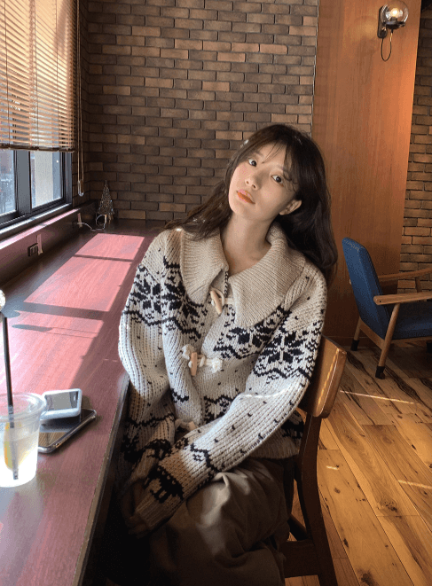 한국 디자인 센스 무거운 작업 자카드 빅 칼라 소뿔 버클 스웨터 카디건 코트 상세 이미지 25