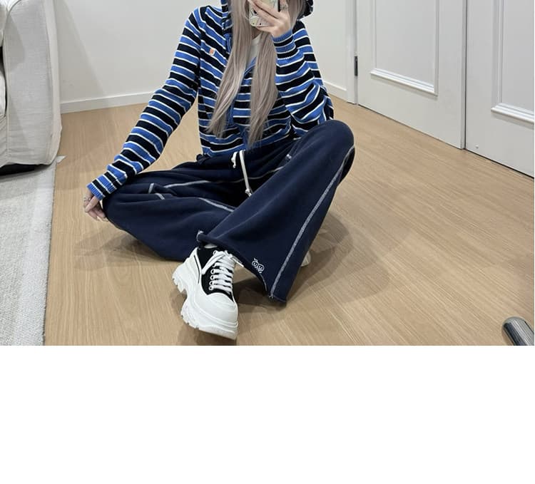 2026 가을 새로운 레트로 스트라이프 니트 후드티 여성 후드 루즈핏 지퍼 카디건 코트 상세 이미지 15