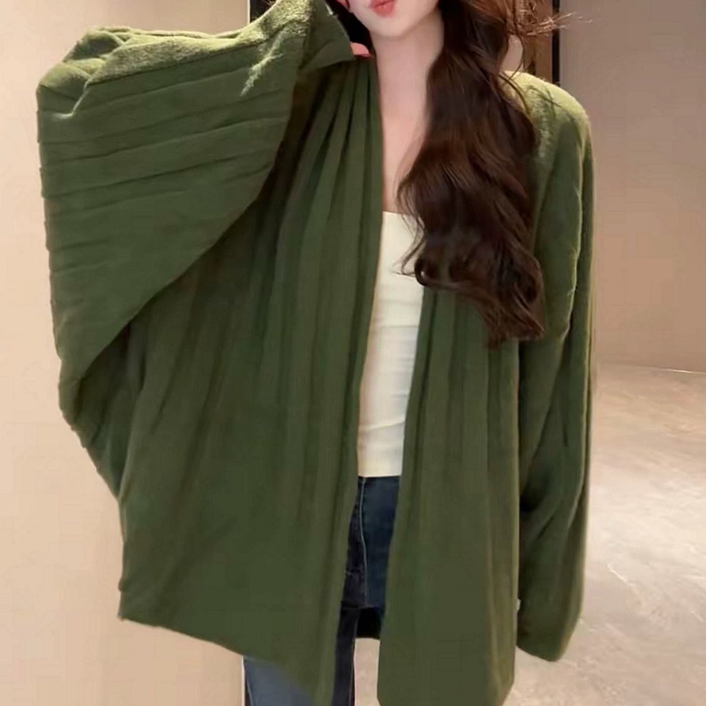 한 부서 부드러운 바람 배트윙 소매 니트 오픈 가디건 여성 가을과 겨울 루즈핏 슬림해 보이는 다용도 부드러운 찹쌀 긴팔 스웨터 코트 이미지 5