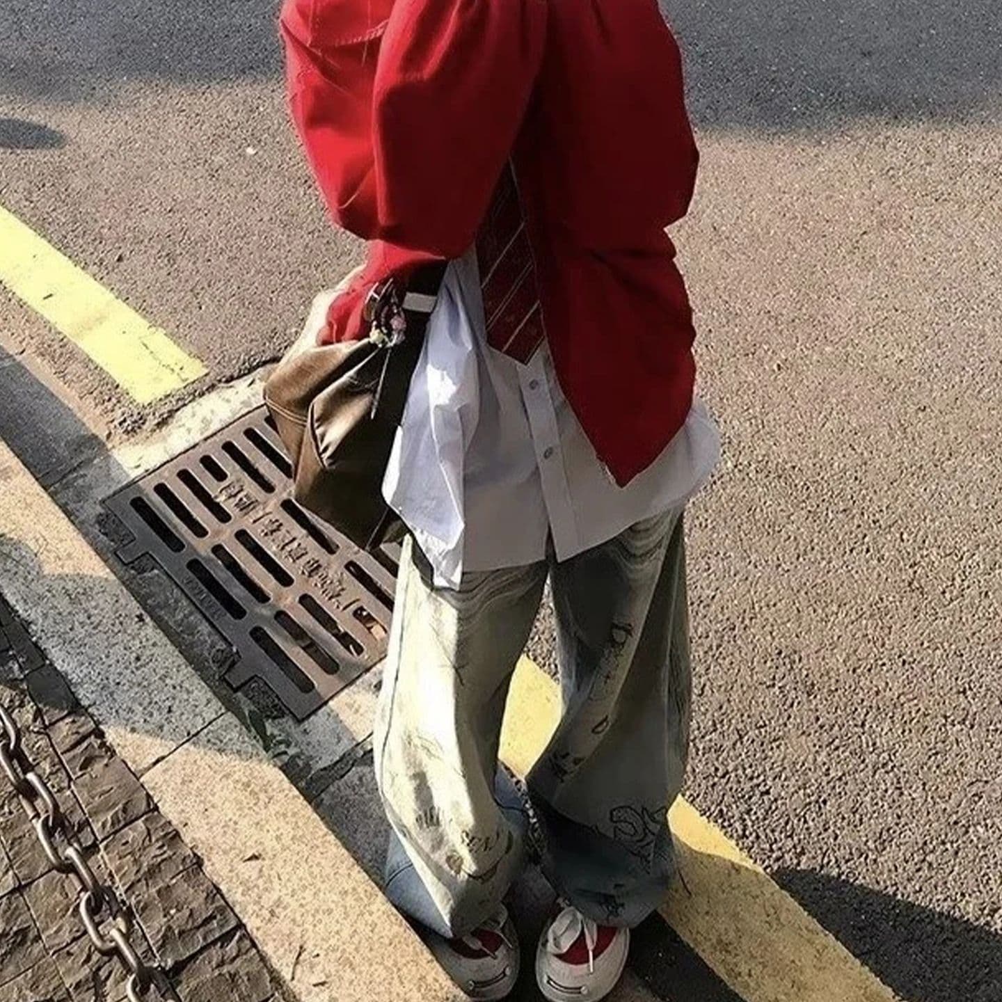 워싱 하늘색 수채화 낙서 모통이 칼 청바지 디자인 센스 프로필 모양 주름 고양이 반드시 아메리칸 넓은 다리 바닥 청소 바지 상세 이미지 4
