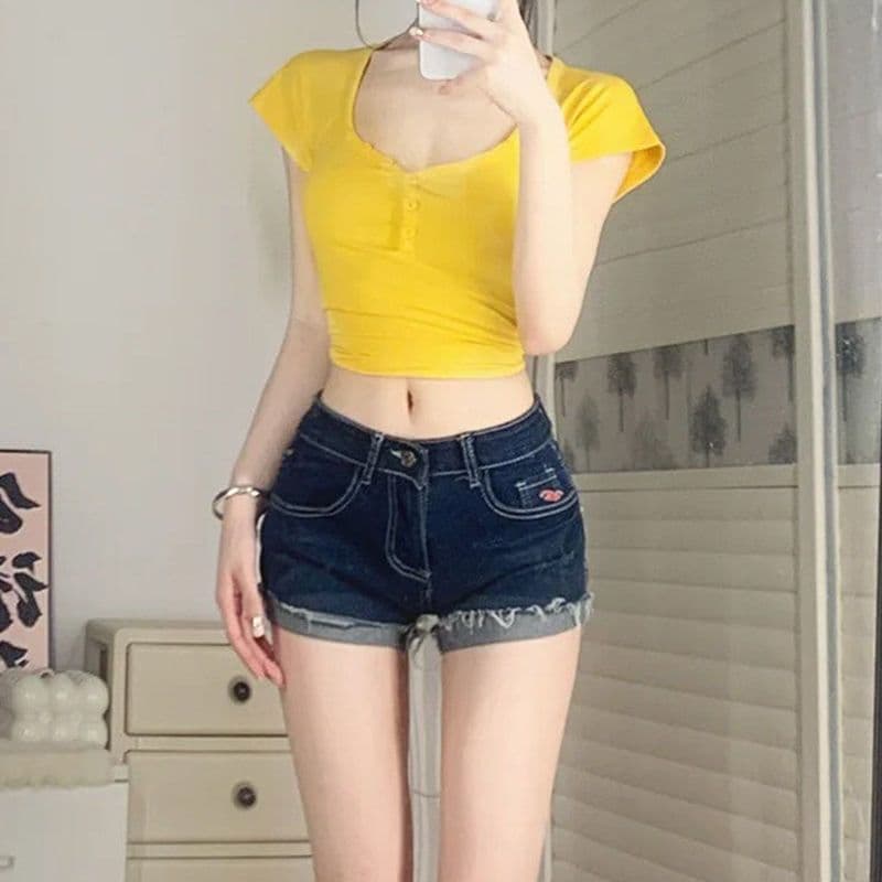 출퇴근 작은 대중 품격 폭발 스트레이트 반바지 청바지 여성 봄 여름 디자인 센스 볼륨 측면 데님 짧은 바지 트렌디