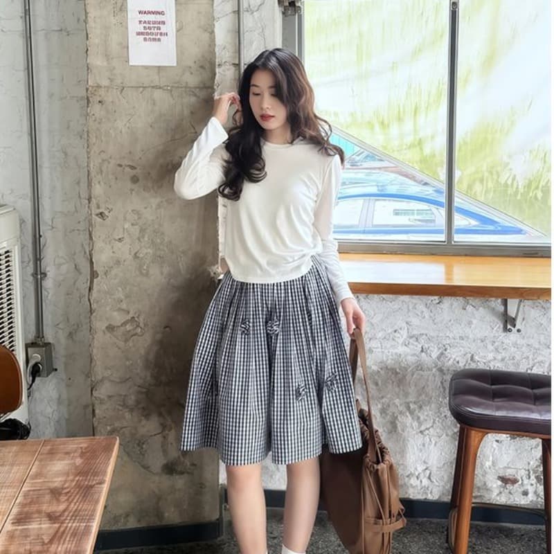 3 차원 꽃 miu 부서 블루 화이트 체크무늬 반신 스커트 여성 여름 슬림해 보이는 A라인 스커트 5 점 중간 스커트