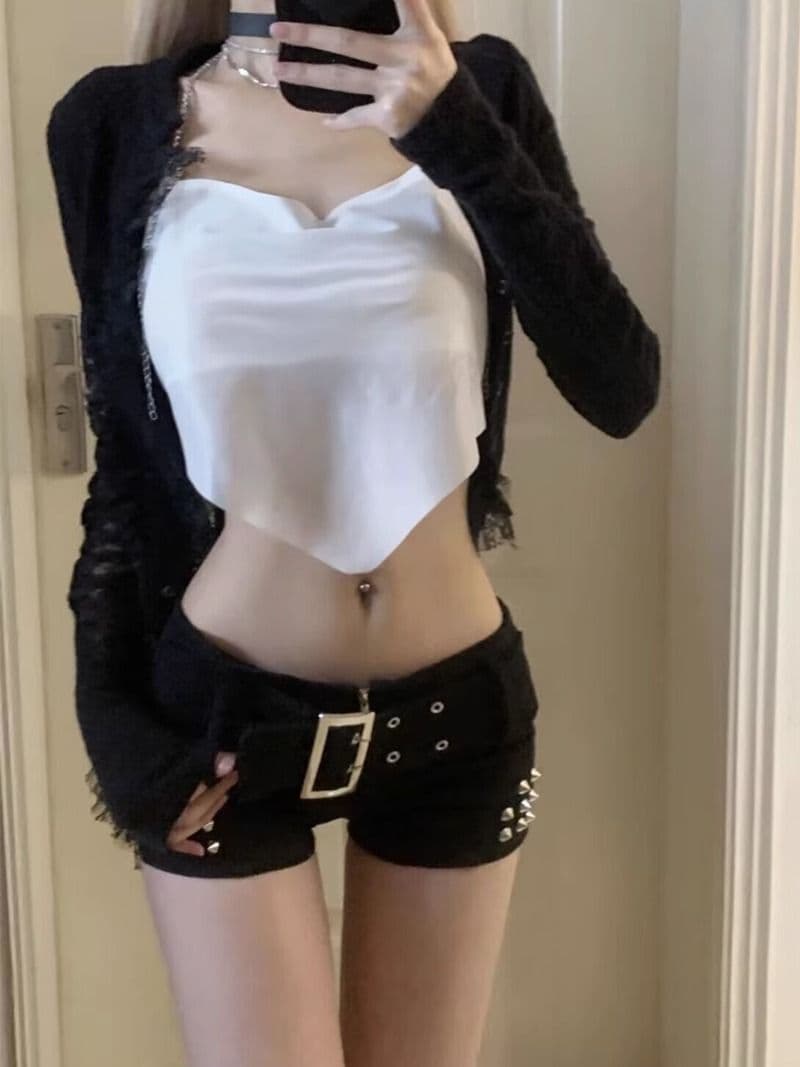 유럽과 미국 검정색 로우 웨이스트 리프트 엉덩이 슬림해 보이는 핫걸 초단바지 여성 가을 새로운 몸매 가꾸기 징 작은 키 청바지 상세 이미지 2