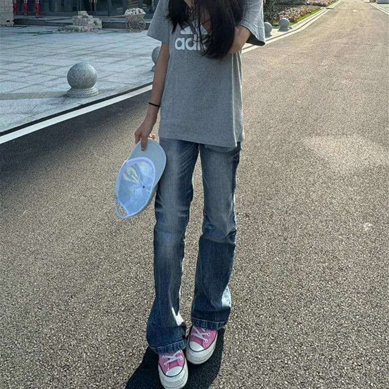 ins 트렌디 출퇴근 캐주얼 마이크로 폭탄 청바지 여성 봄과 가을 슬림해 보이는 디스플레이 높음 패션 디자인 센스 스트레이트 청바지