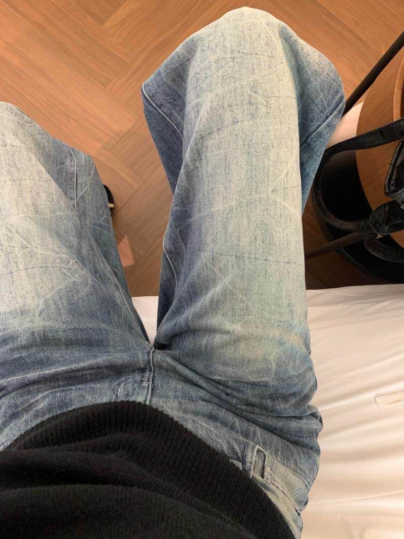 중성 상표 패치 스트레이트 청바지 여성 봄 가을 새로운 루즈핏 슬림해 보이는 스트레이트 바닥 청소 청바지 트렌디 상세 이미지 6