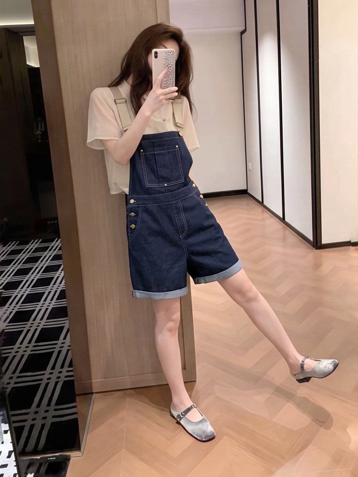 트렌디 ins 캐주얼 트렌드 데님 멜빵 반바지 여성 봄 여름 새로운 루즈핏 슬림해 보이는 다용도 스트레이트 올인원 바지 상세 이미지 2