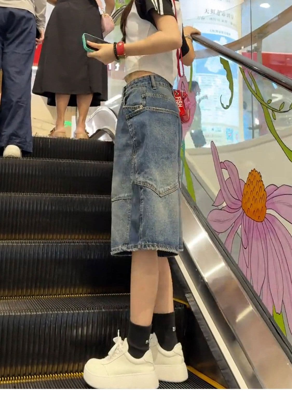 느긋한 바람 웃음 하 찢어진 부분 데님 오부 바지 여성 봄 여름 새로운 루즈핏 캐주얼 다용도 데님 오부 바지 트렌디 상세 이미지 11