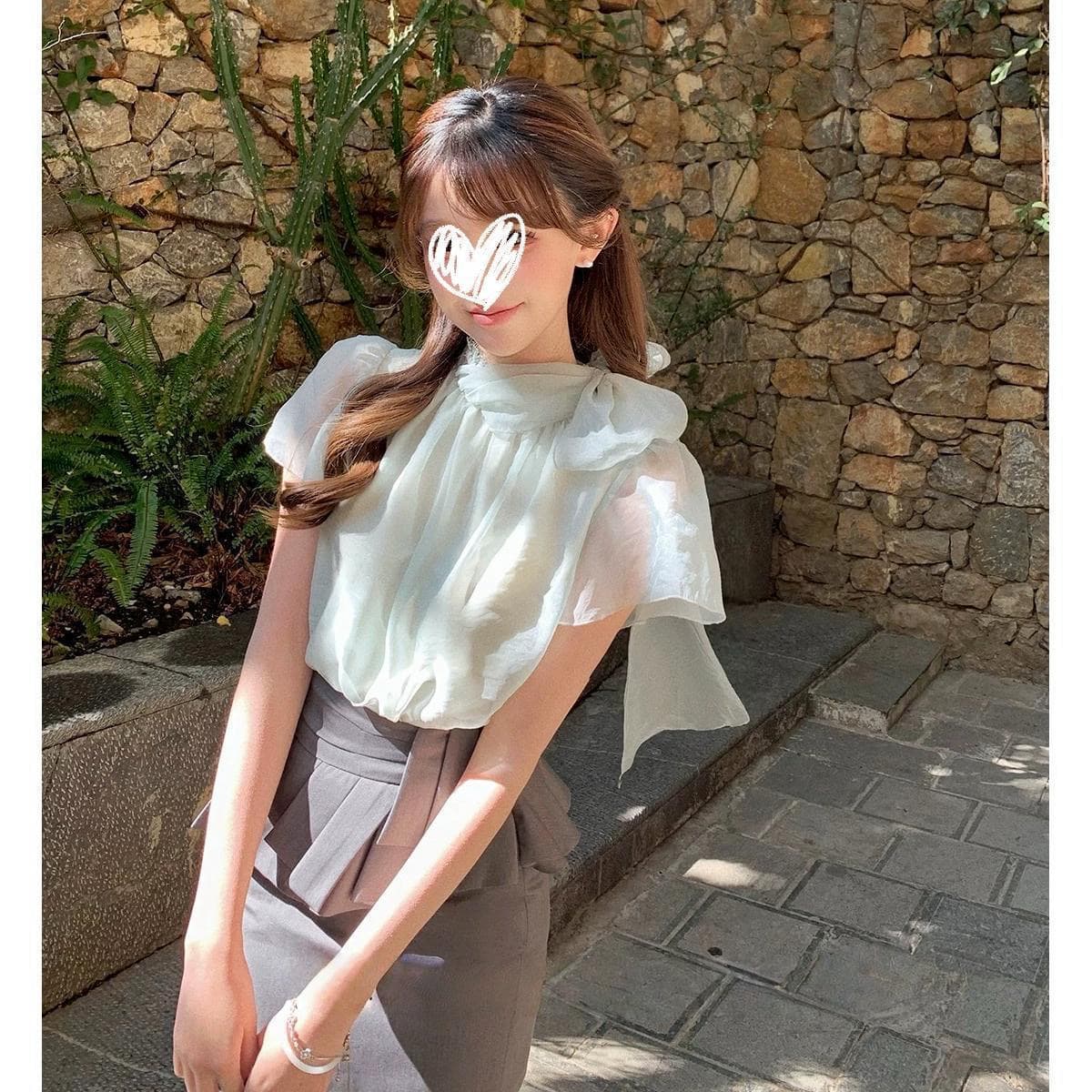 봄날 Tulle 우아함 미시 바람 스탠드 칼라 루즈핏 슬림해 보이는 레이스 레이스 맨위 가벼움 나비 매듭 반팔 상세 이미지 2