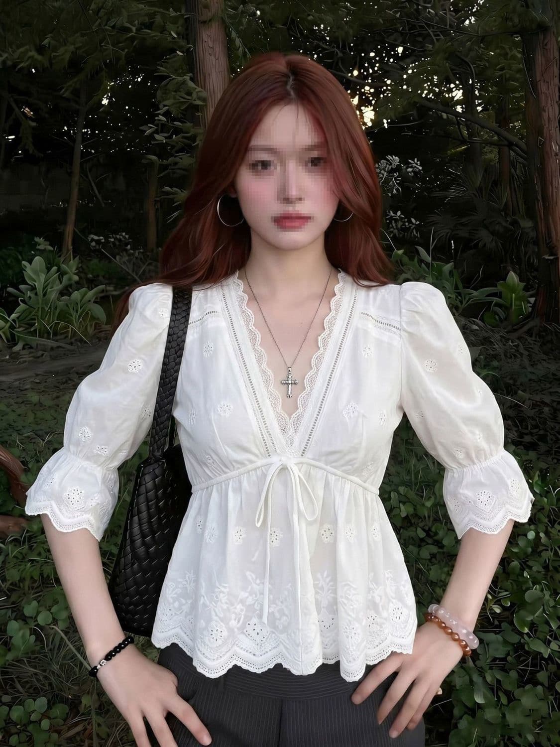 미니멀리즘 자수 레이스 나팔 소매 허리 수축 스트랩 V넥 풀오버 슬림해 보이는 중간 소매 셔츠 작은 셔츠 여성 26 여름 이미지 2