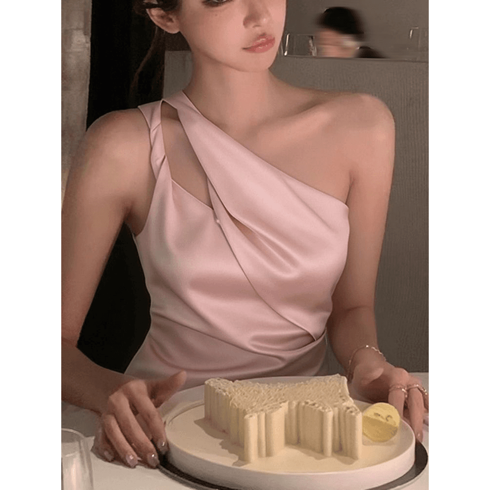 프랑스식 섹시함 핫걸 비스듬한 숄더백 허리 수축 민소매 여성 셔츠 2026 여름 새로운 디자인 몸매 가꾸기 연령 감소 맨위 이미지 5