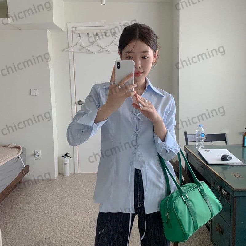 chictang2022 가을 캐주얼 부드러운 chic 바람 한국 스타일 루즈핏 파란색 십자가 스트랩 여성 셔츠 크리스틴 배 이미지 2