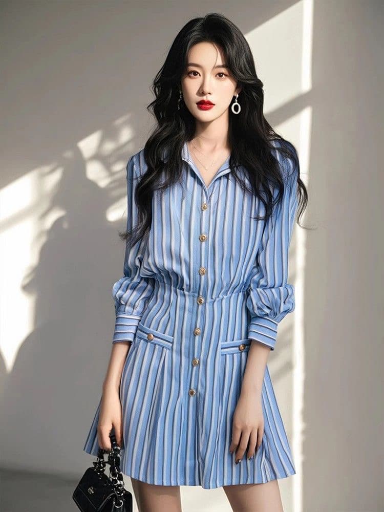 봄 가을 새로운 한 부서 블루 화이트 스트라이프 드레스 골드 버클 허리 수축 슬림해 보이는 거품 소매 레트로 셔츠 드레스 여성 폭발 상세 이미지 2